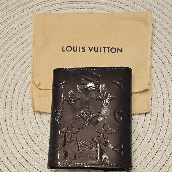 Louis Vuitton Victorine Leather Wallet - Amarante Vernis **Rare Find** - Picture 4 of 14